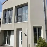 Maison Centre Avec Vue Sur La Cote