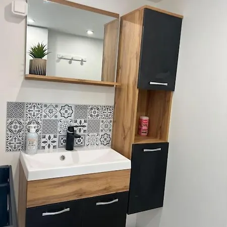 Maison Centre Avec Vue Sur La Cote *